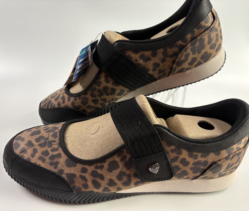 Skechers Women's Bobs Starlight-Getaway Breeze Leopard Size 11